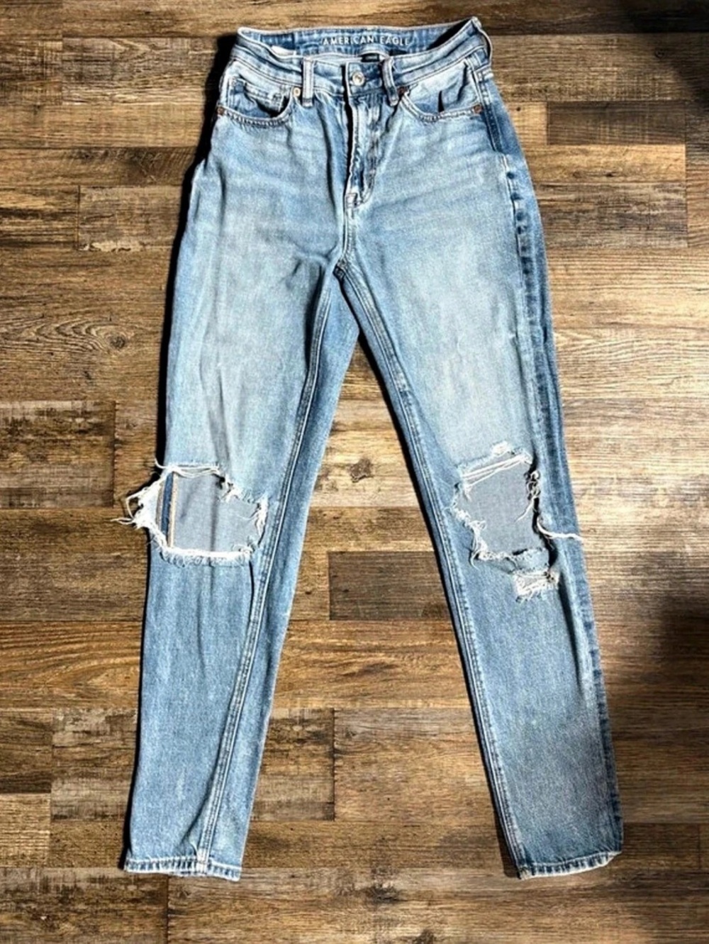 American Eagle Strigid Distressed Straight Leg Jeans in Blue